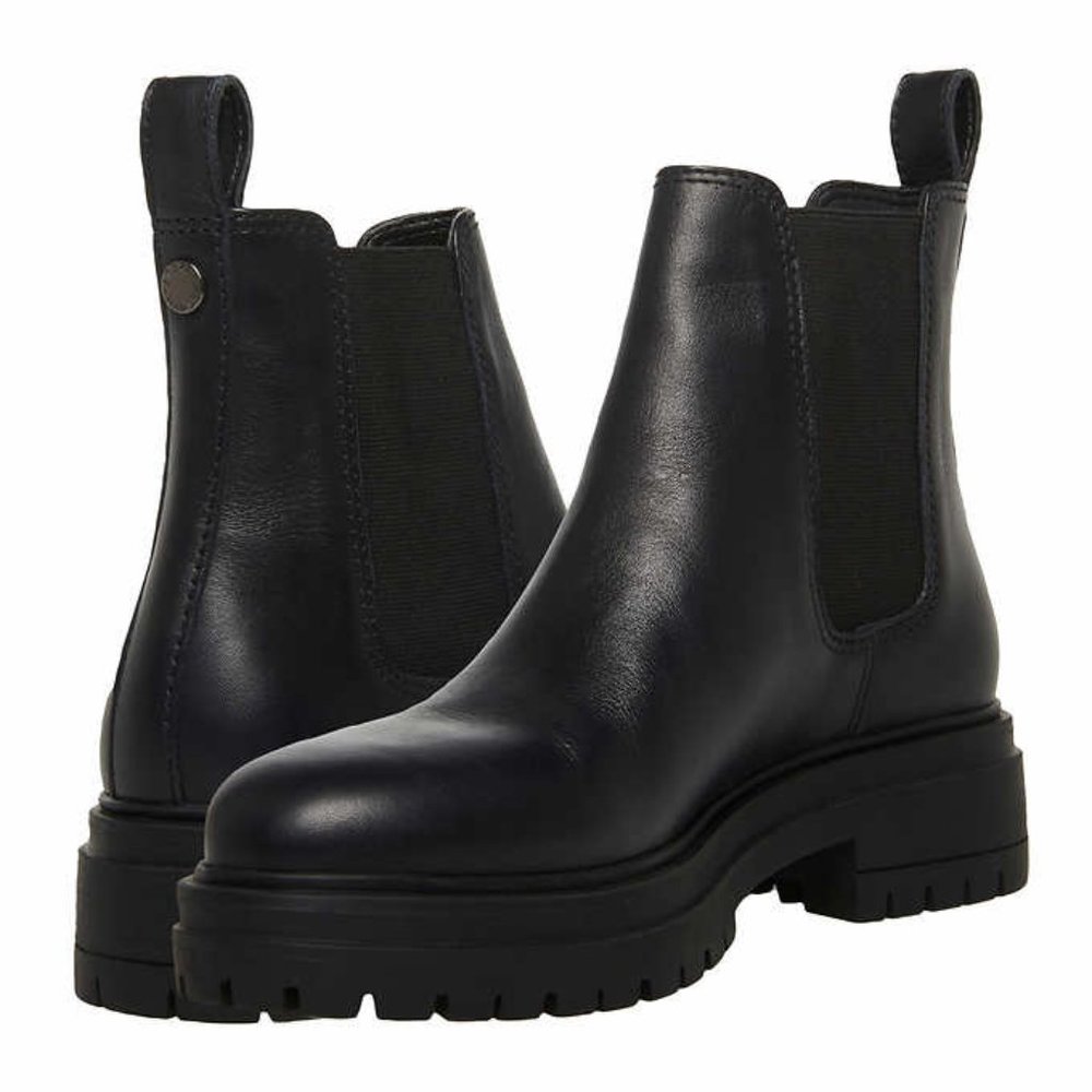 NEW Steve Madden Women's Leather Chelsea Boot - Picture 2 of 10